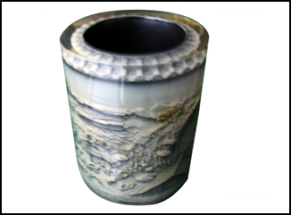 樹(shù)脂筆筒