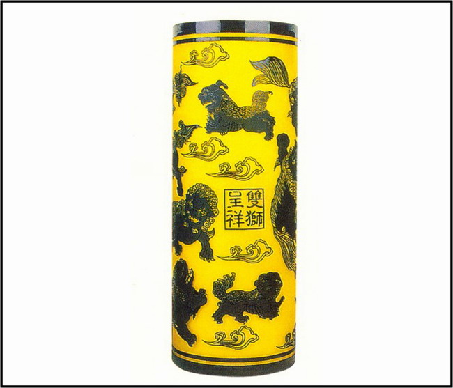 雙獅呈祥筆筒